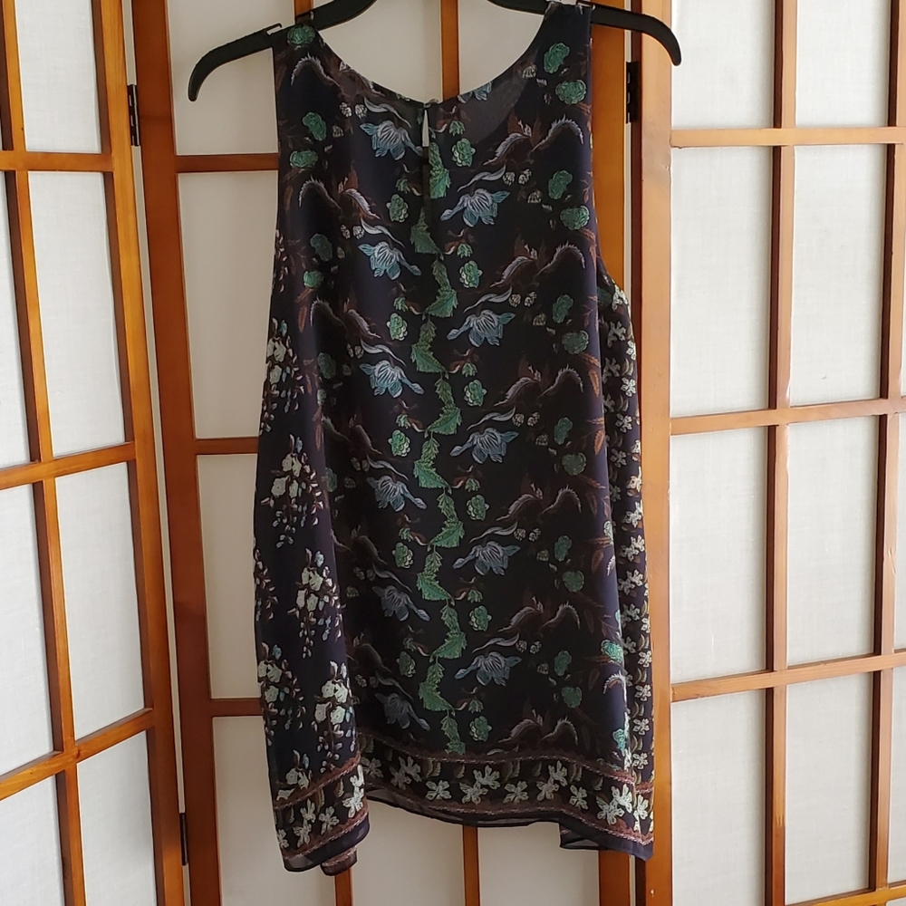 Max Studio Sleeveless Blouse Euc - image 2